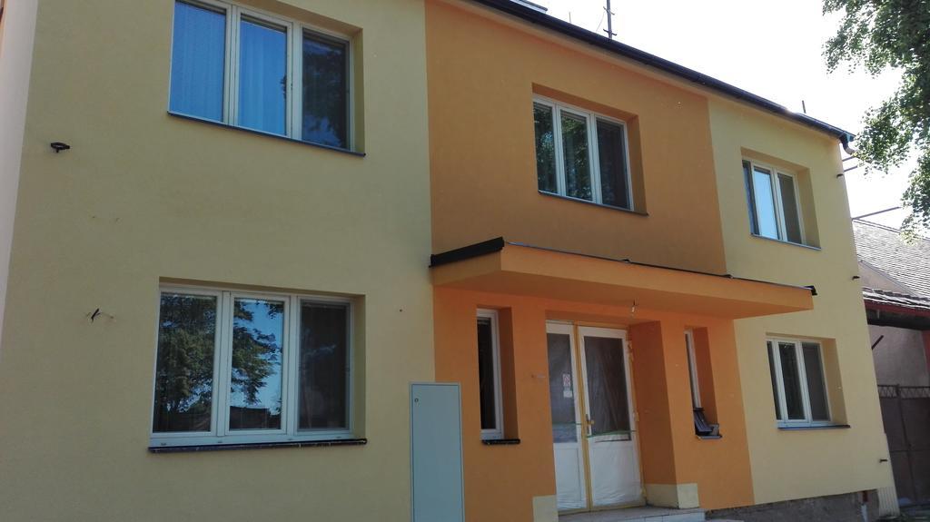 Penzion U Dvou Lip Drnholec Экстерьер фото